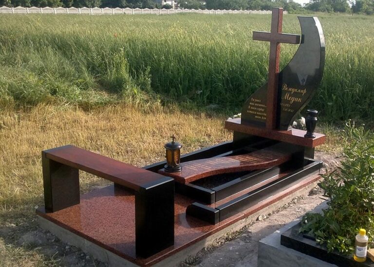 Меморіальна дошка для підприємства — Луцьк Волинь